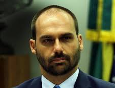Eduardo Bolsonaro atuou como produtor de filme que recebeu dinheiro de Vorcaro; função incluía captação de recursos, diz site